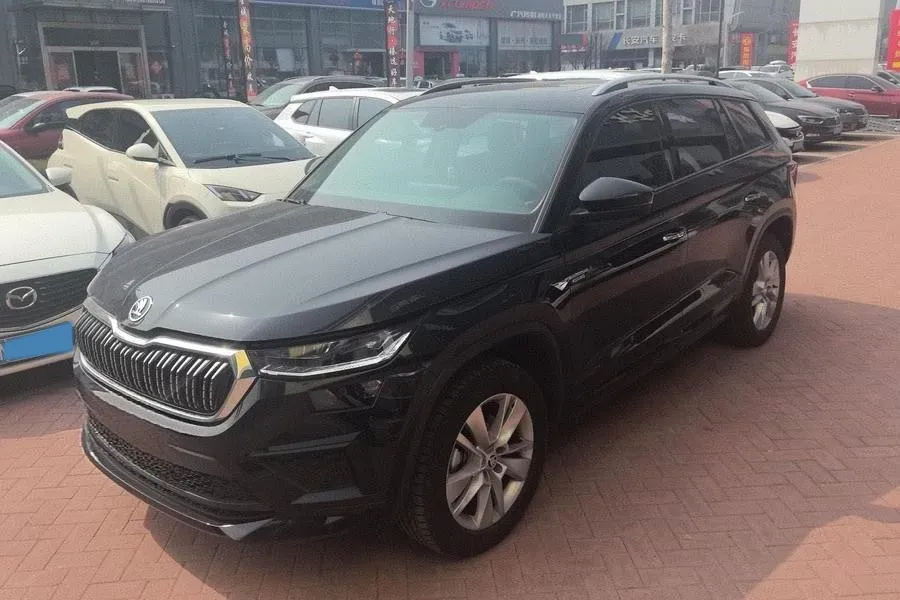 2024 Skoda Kodiak 2.0T 186HP L4 7DCT,autocango,china used car exporter,china ev exporter,chinese used car exporter,chinese used ev exporter