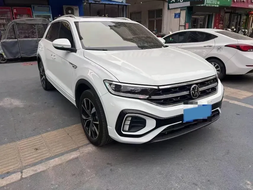 2025 Volkswagen T-Roc 1.5T 160HP L4 7DCT,autocango,china used car exporter,china ev exporter,chinese used car exporter,chinese used ev exporter