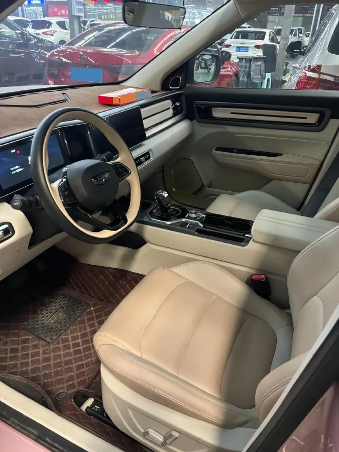 2023 Geely ICON 1.5T 181HP L4 7DCT,autocango,china used car exporter,china ev exporter,chinese used car exporter,chinese used ev exporter