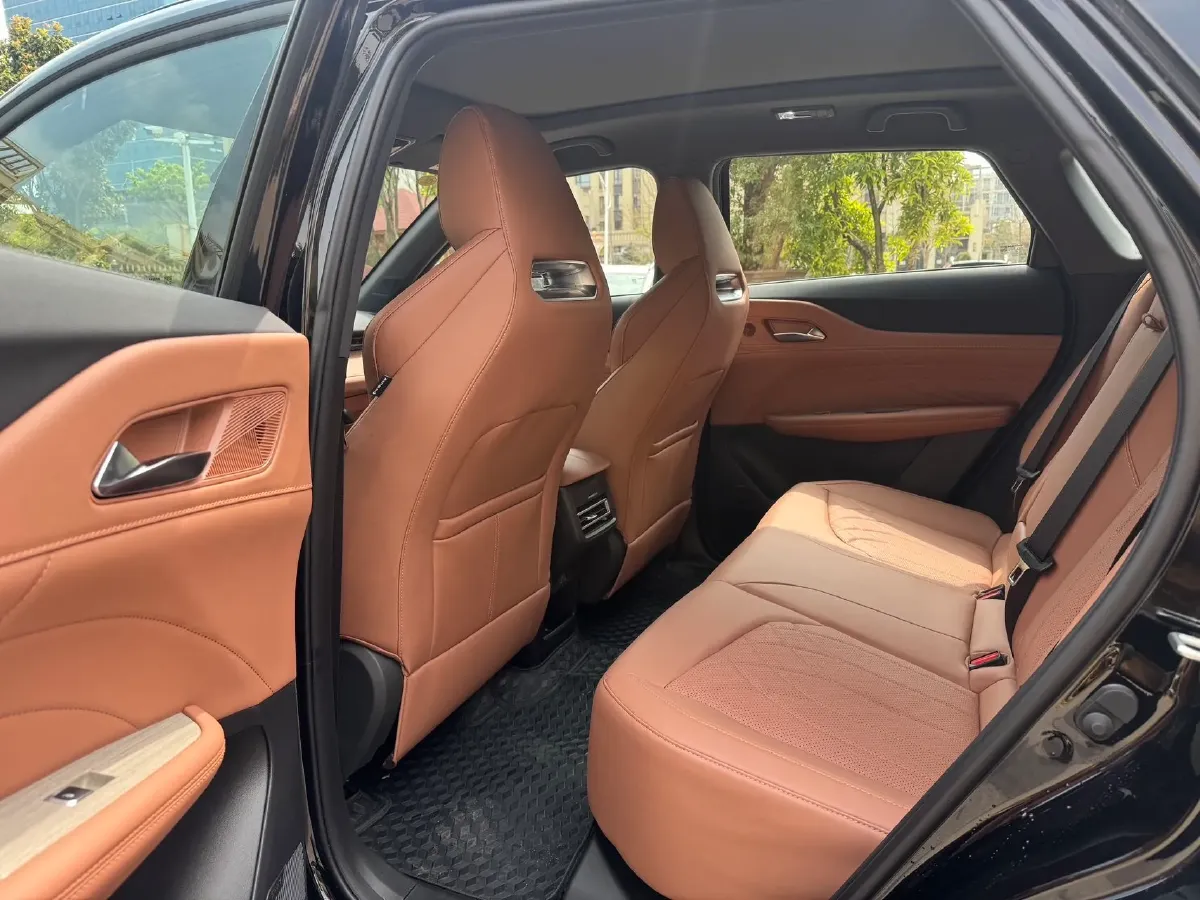 2025 ChangAn UNI-Z 1.5L 98HP L4 E-CVT PHEV,autocango,china used car exporter,china ev exporter,chinese used car exporter,chinese used ev exporter