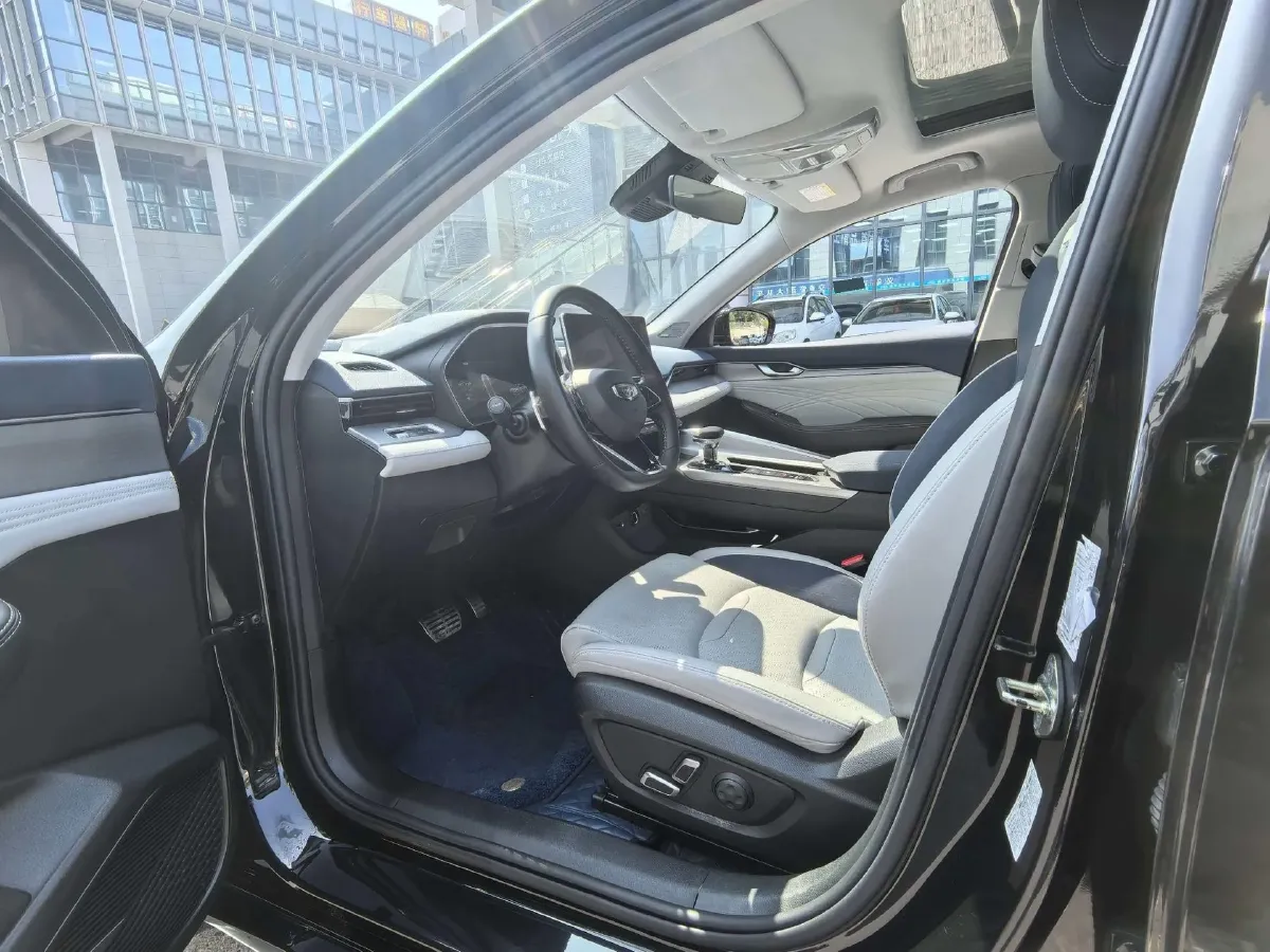 2021 Geely Preface 2.0T 190HP L4 7DCT,autocango,china used car exporter,china ev exporter,chinese used car exporter,chinese used ev exporter