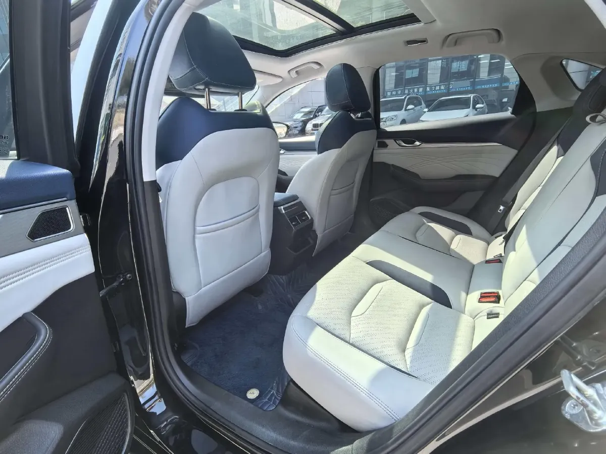 2021 Geely Preface 2.0T 190HP L4 7DCT,autocango,china used car exporter,china ev exporter,chinese used car exporter,chinese used ev exporter