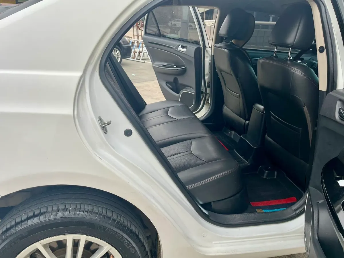 2018 BYD e5 BEV 60.48KWH,autocango,china used car exporter,china ev exporter,chinese used car exporter,chinese used ev exporter