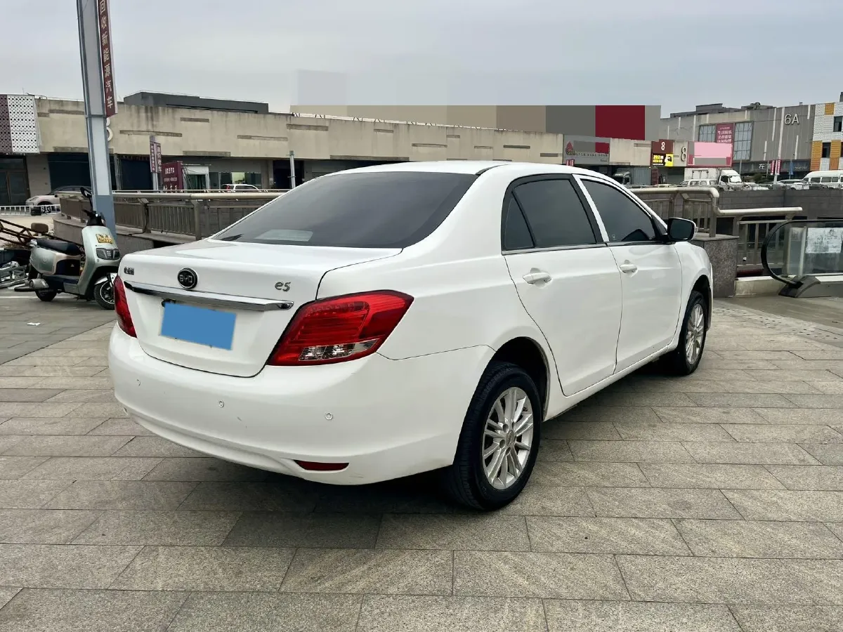 2018 BYD e5 BEV 60.48KWH,autocango,china used car exporter,china ev exporter,chinese used car exporter,chinese used ev exporter