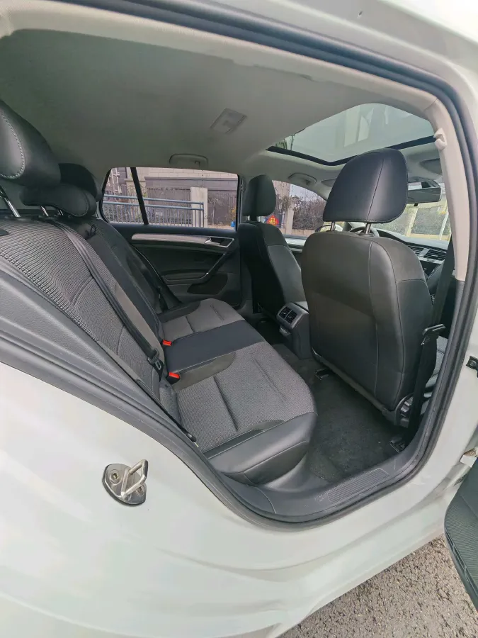 2019 Brilliance Auto V7 1.8T 231HP L4 7DCT,autocango,china used car exporter,china ev exporter,chinese used car exporter,chinese used ev exporter