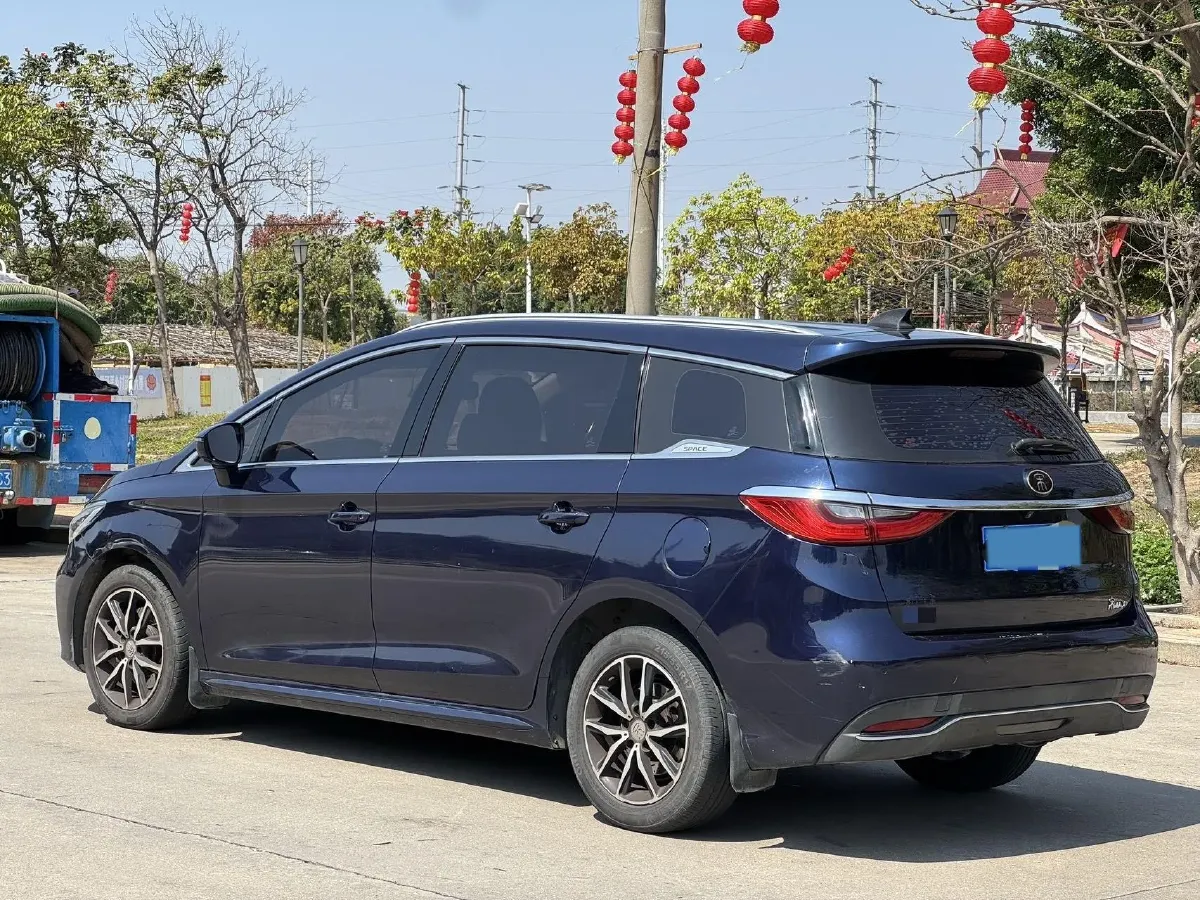 2017 BYD Song MAX 1.5T 154HP L4 6DCT,autocango,china used car exporter,china ev exporter,chinese used car exporter,chinese used ev exporter