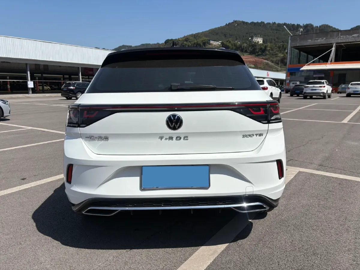 2023 Volkswagen T-Roc 1.5T 160HP L4 7DCT,autocango,china used car exporter,china ev exporter,chinese used car exporter,chinese used ev exporter