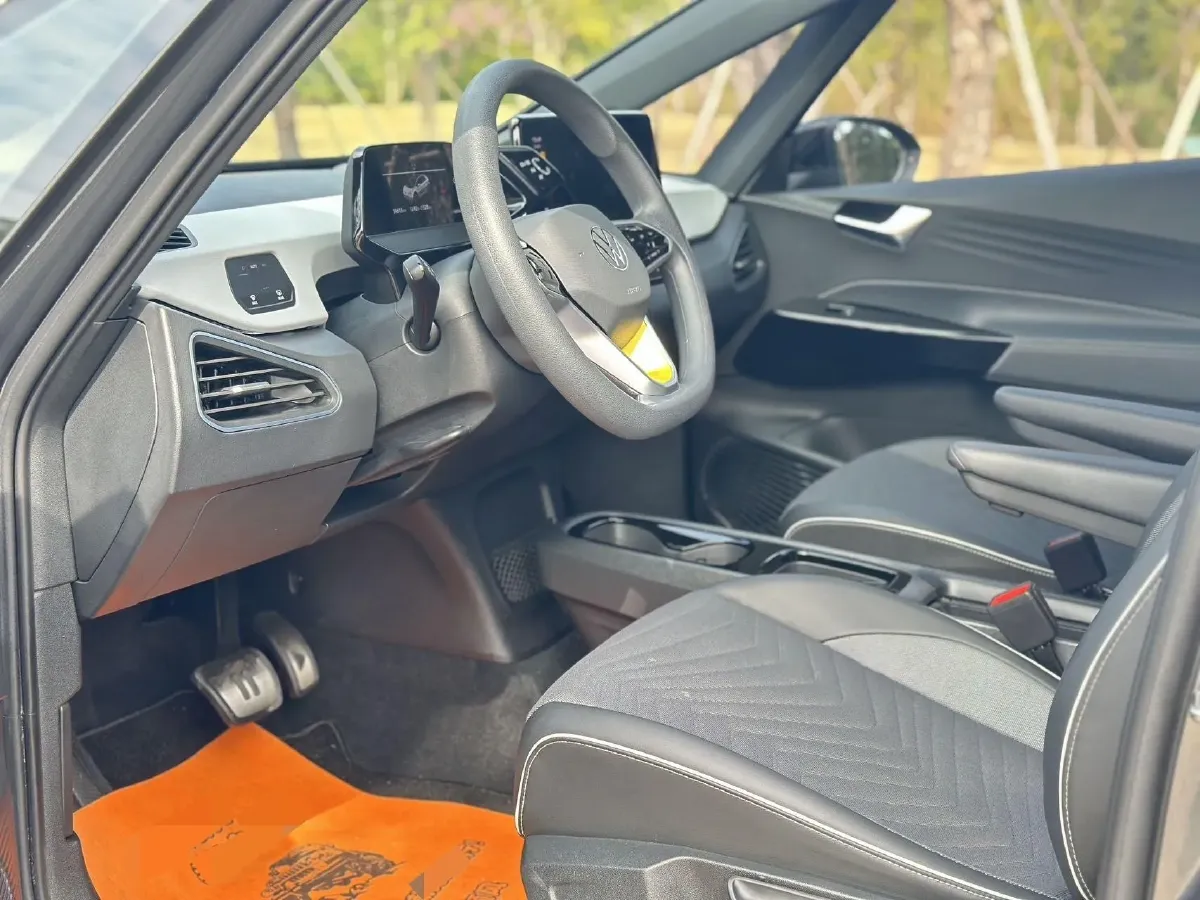 2023 Volkswagen ID.3 BEV 52.8KWH,autocango,china used car exporter,china ev exporter,chinese used car exporter,chinese used ev exporter