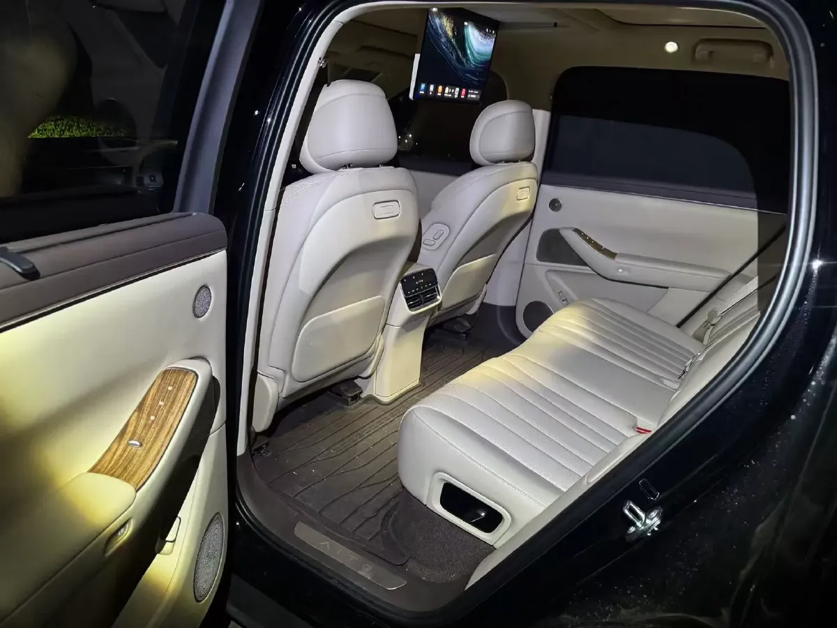 2026 AITO AITO M7 BEV,autocango,china used car exporter,china ev exporter,chinese used car exporter,chinese used ev exporter