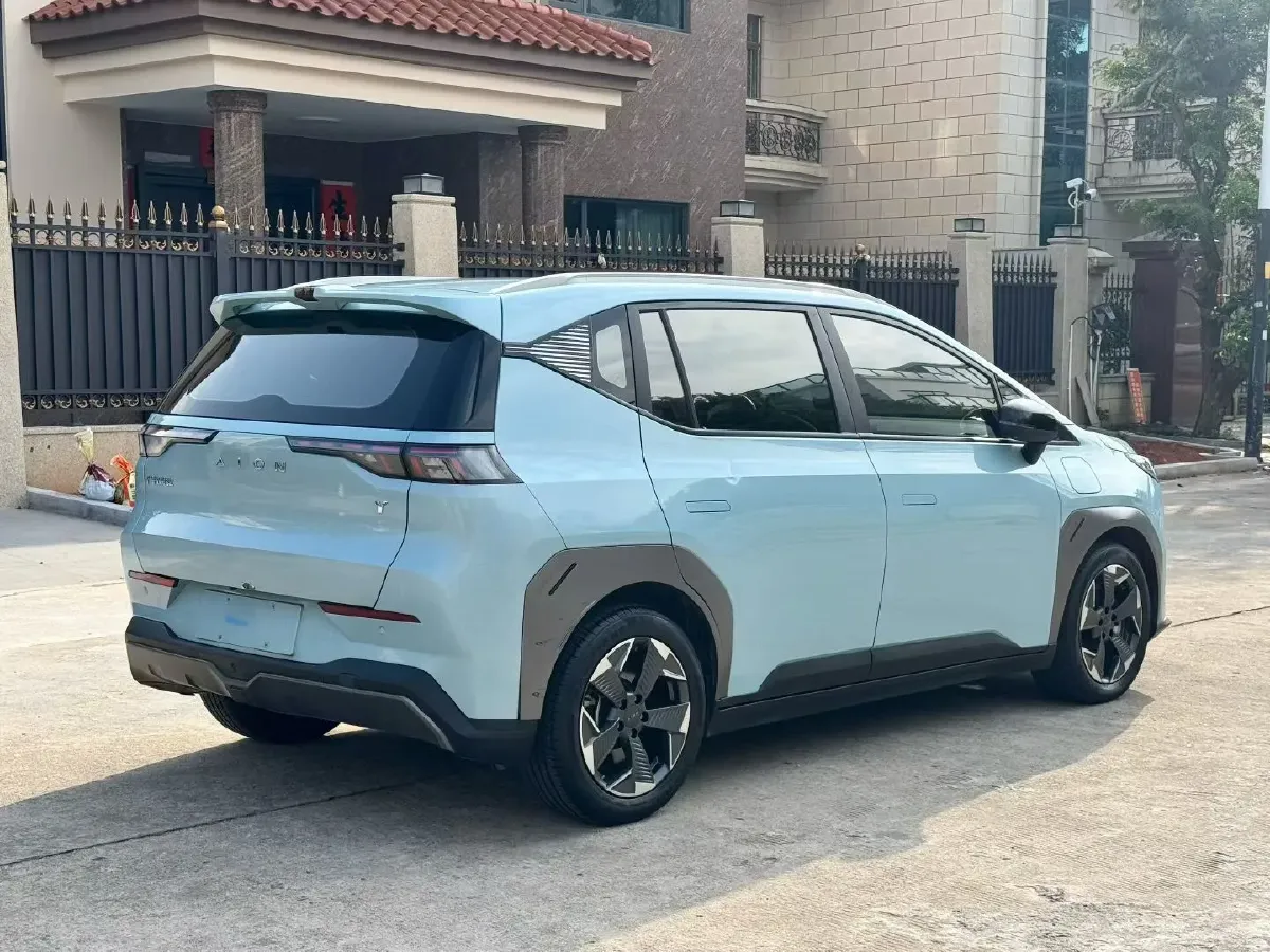 2022 Geely Okavango 1.8T 184HP L4 7DCT,autocango,china used car exporter,china ev exporter,chinese used car exporter,chinese used ev exporter