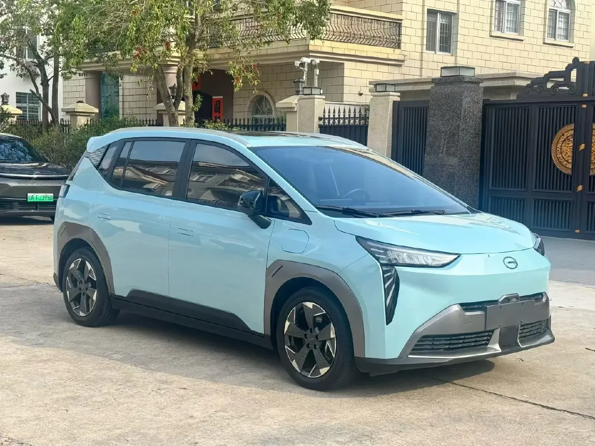 2022 Geely Okavango 1.8T 184HP L4 7DCT,autocango,china used car exporter,china ev exporter,chinese used car exporter,chinese used ev exporter