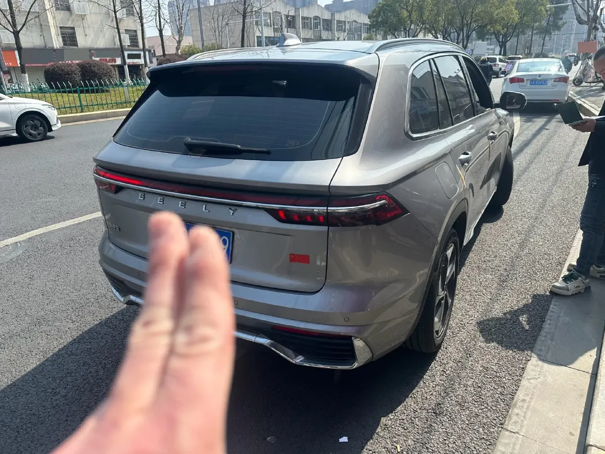 2021 Geely Monjaro 2.0T 218HP L4 7DCT,autocango,china used car exporter,china ev exporter,chinese used car exporter,chinese used ev exporter