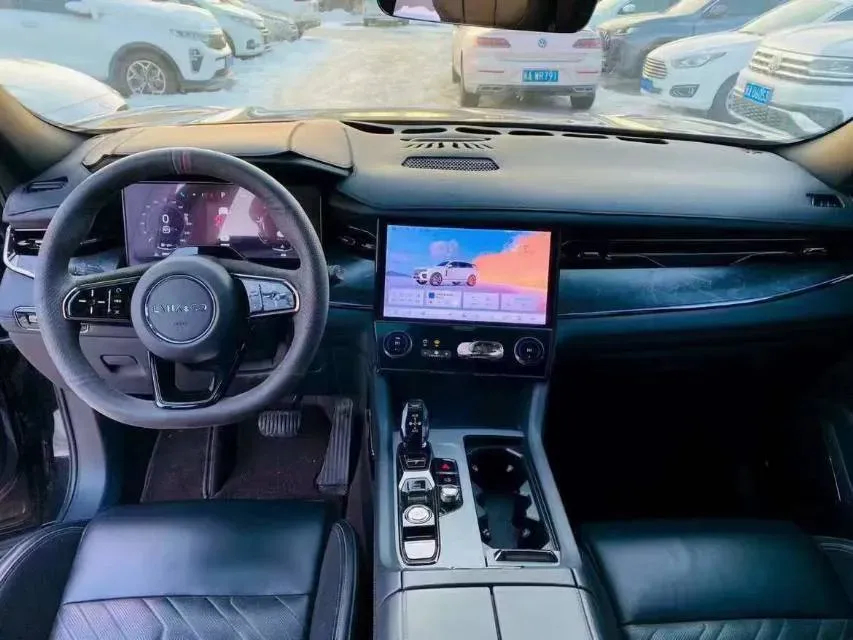 2021 Kia Carnival 2.0T 233HP L4 8AT,autocango,china used car exporter,china ev exporter,chinese used car exporter,chinese used ev exporter