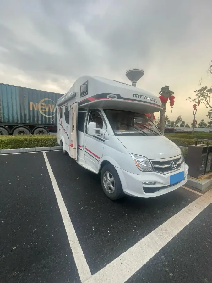 2018 MAXUS XinTu V80 2.5T 136HP L4 6MT,autocango,china used car exporter,china ev exporter,chinese used car exporter,chinese used ev exporter