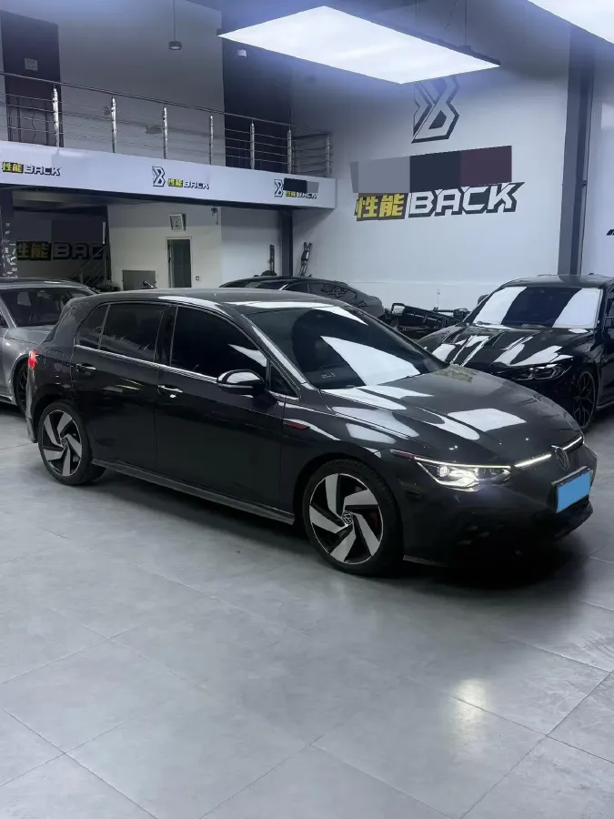 2025 Volkswagen GolfGTI 2.0T 220HP L4 7DCT,autocango,china used car exporter,china ev exporter,chinese used car exporter,chinese used ev exporter