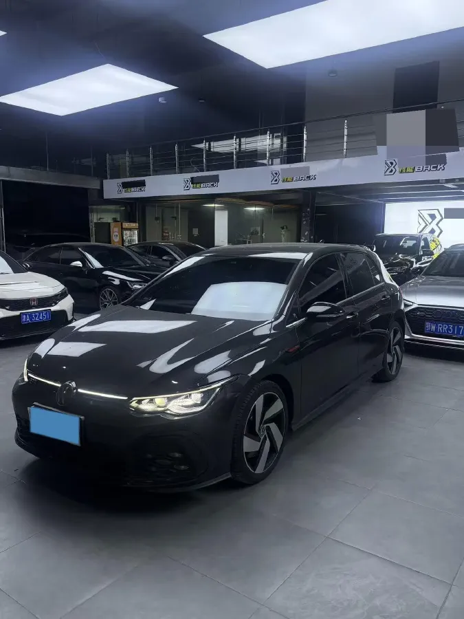 2025 Volkswagen GolfGTI 2.0T 220HP L4 7DCT,autocango,china used car exporter,china ev exporter,chinese used car exporter,chinese used ev exporter