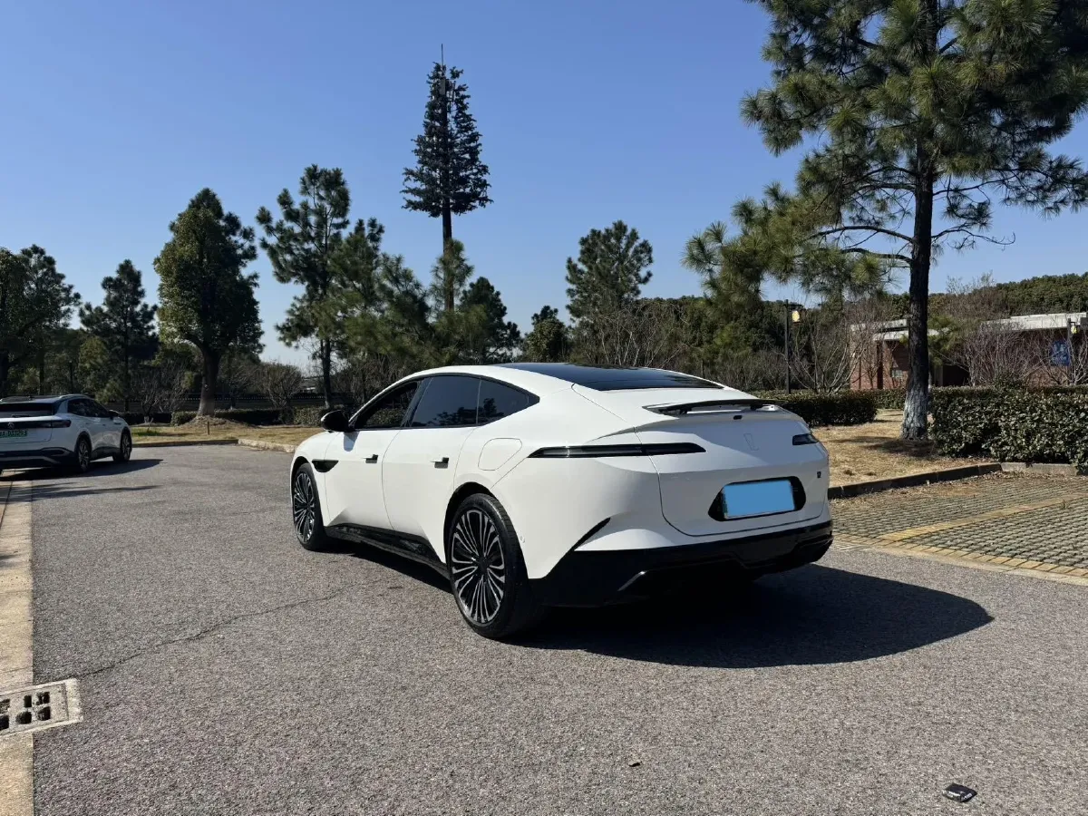 2025 Avatr 12 1.5T 156HP L4 REEV 39.05KWH,autocango,china used car exporter,china ev exporter,chinese used car exporter,chinese used ev exporter