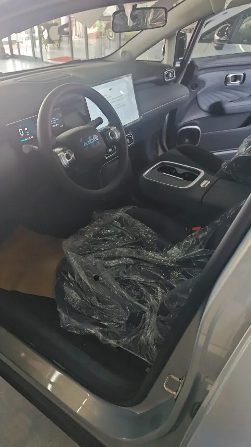 2025 Aion AION UT BEV,autocango,china used car exporter,china ev exporter,chinese used car exporter,chinese used ev exporter