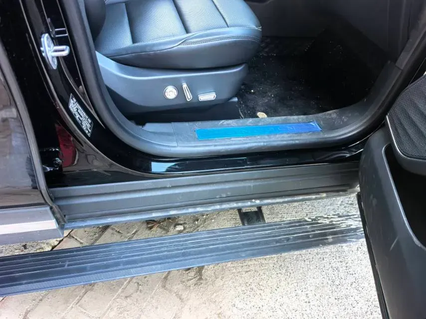 2023 Lincoln Corsair 2.0T 261HP L4 8AT,autocango,china used car exporter,china ev exporter,chinese used car exporter,chinese used ev exporter