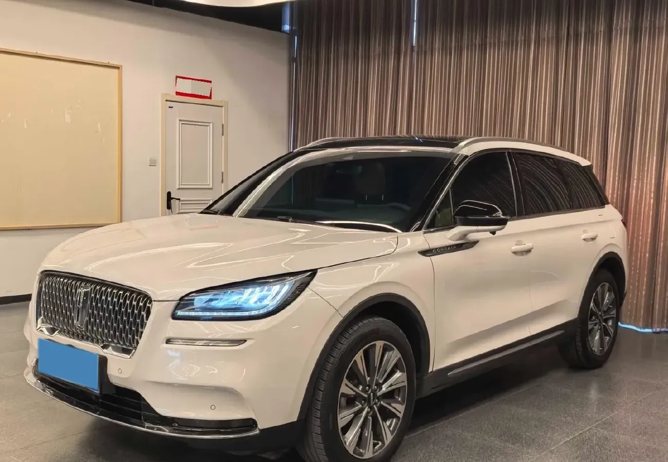 2022 Lincoln Corsair 2.0T 245HP L4 8AT,autocango,china used car exporter,china ev exporter,chinese used car exporter,chinese used ev exporter