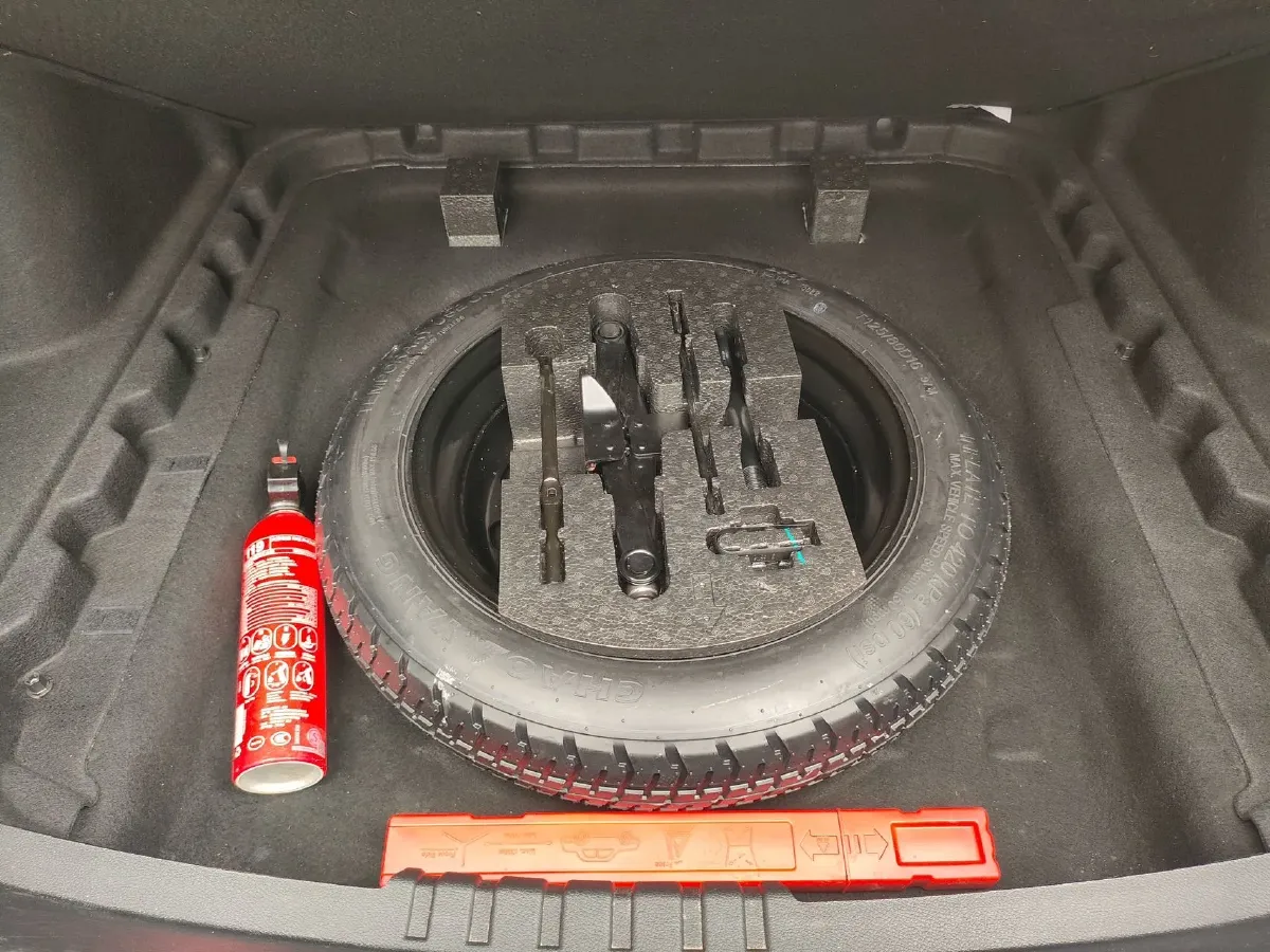 2023 Geely Preface 2.0T 190HP L4 7DCT,autocango,china used car exporter,china ev exporter,chinese used car exporter,chinese used ev exporter