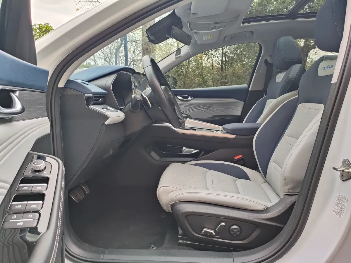 2023 Geely Preface 2.0T 190HP L4 7DCT,autocango,china used car exporter,china ev exporter,chinese used car exporter,chinese used ev exporter