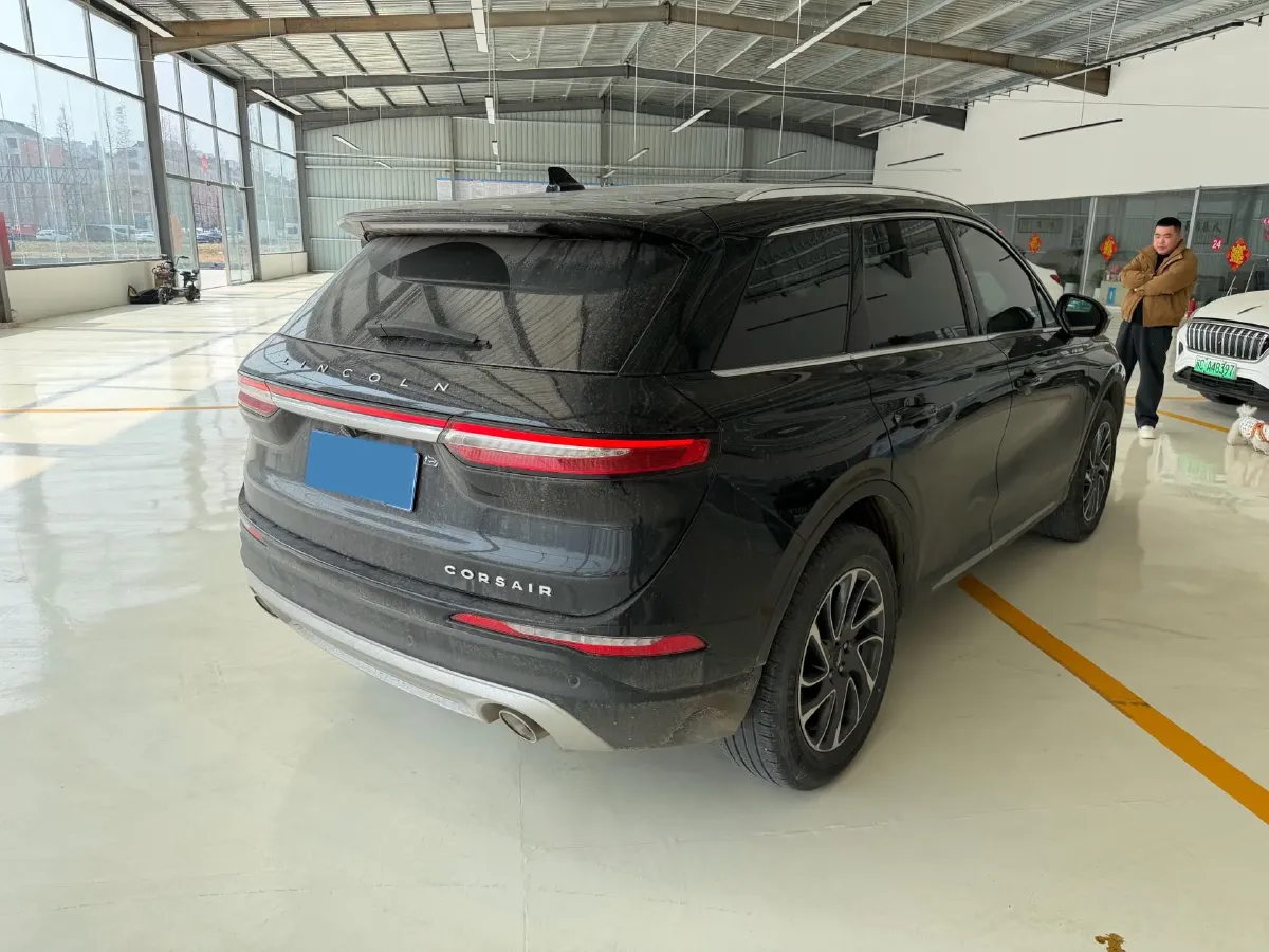 2022 Lincoln Corsair 2.0T 245HP L4 8AT,autocango,china used car exporter,china ev exporter,chinese used car exporter,chinese used ev exporter