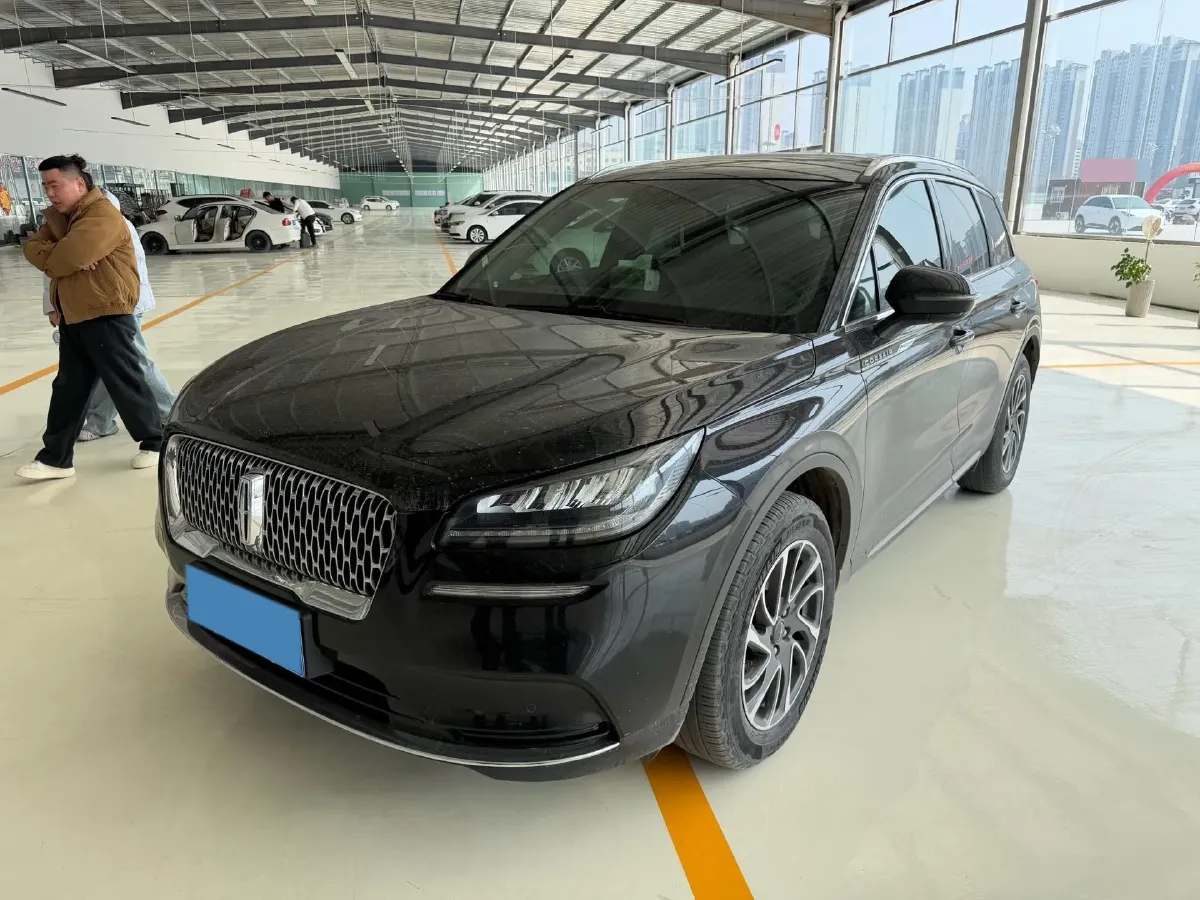 2022 Lincoln Corsair 2.0T 245HP L4 8AT,autocango,china used car exporter,china ev exporter,chinese used car exporter,chinese used ev exporter