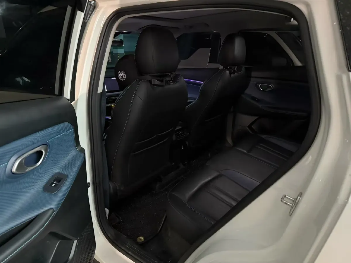 2023 GAC Trumpchi GS3 1.5T 177HP L4 7DCT,autocango,china used car exporter,china ev exporter,chinese used car exporter,chinese used ev exporter