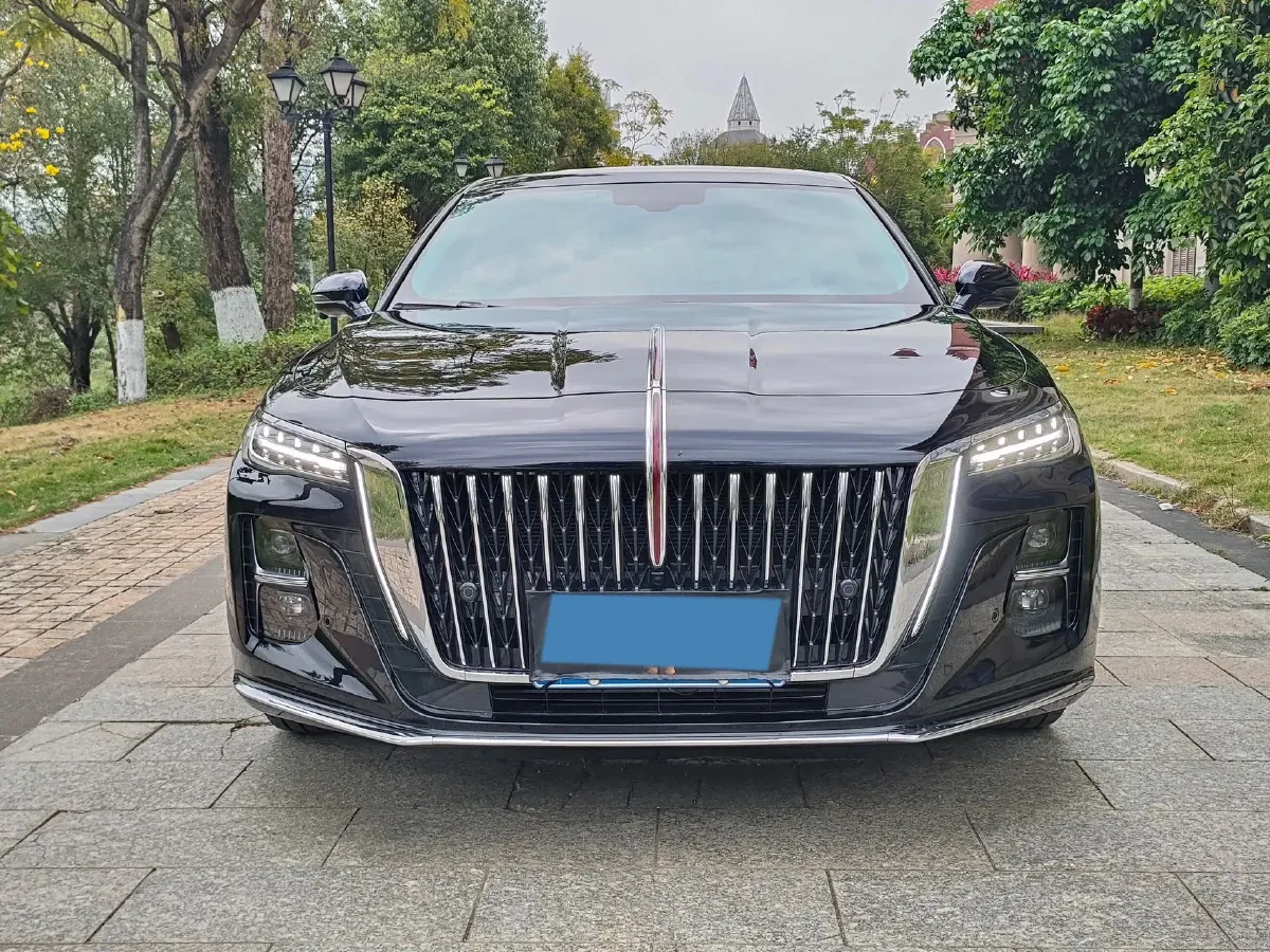 2023 HongQi H5 2.0T 224HP L4 8AT,autocango,china used car exporter,china ev exporter,chinese used car exporter,chinese used ev exporter