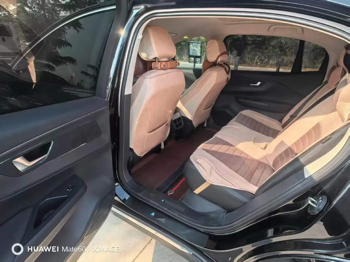 2023 HongQi E-QM5 BEV 82KWH,autocango,china used car exporter,china ev exporter,chinese used car exporter,chinese used ev exporter