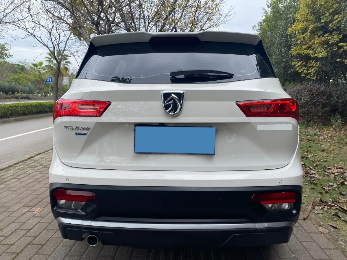 2021 BaoJun 530 1.5T 147HP L4 CVT,autocango,china used car exporter,china ev exporter,chinese used car exporter,chinese used ev exporter