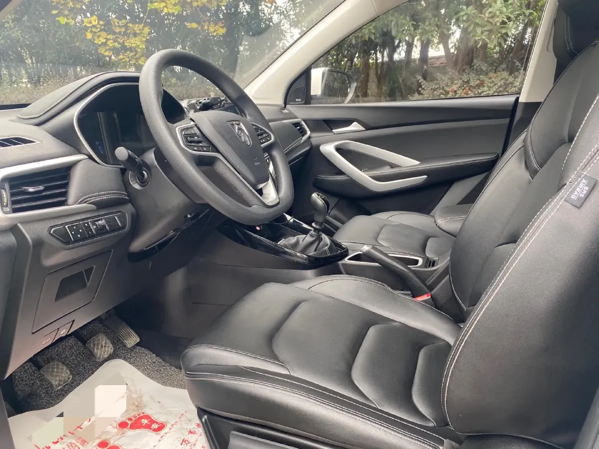 2021 BaoJun 530 1.5T 147HP L4 CVT,autocango,china used car exporter,china ev exporter,chinese used car exporter,chinese used ev exporter