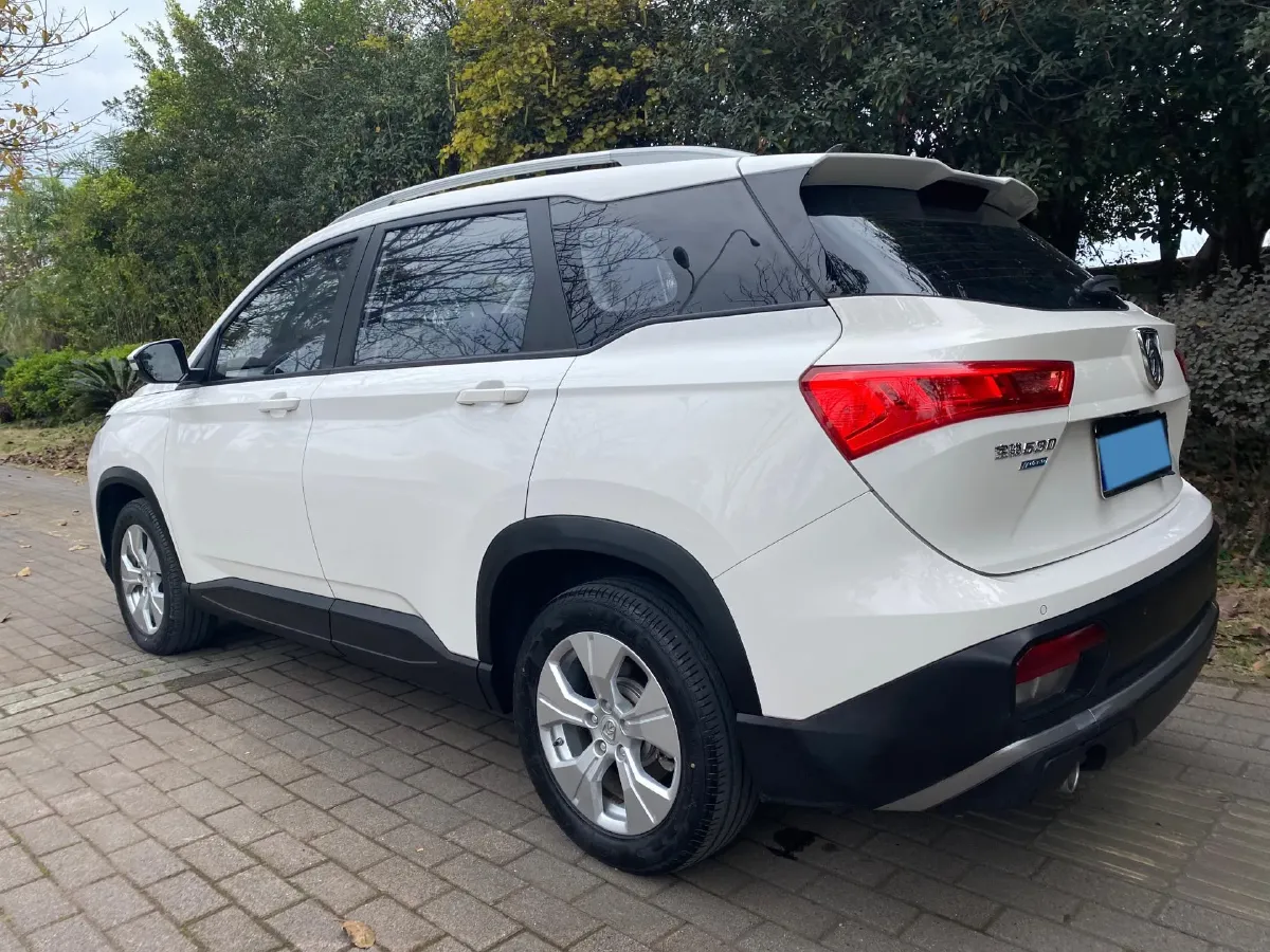 2021 BaoJun 530 1.5T 147HP L4 CVT,autocango,china used car exporter,china ev exporter,chinese used car exporter,chinese used ev exporter