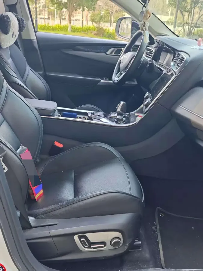 2018 Isuzu Mu-X 3.0T 177HP L4 6AT,autocango,china used car exporter,china ev exporter,chinese used car exporter,chinese used ev exporter