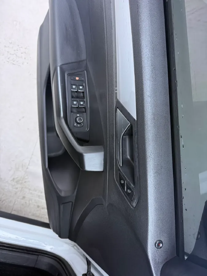 2021 Volkswagen T-Roc 1.4T 150HP L4 7DCT,autocango,china used car exporter,china ev exporter,chinese used car exporter,chinese used ev exporter