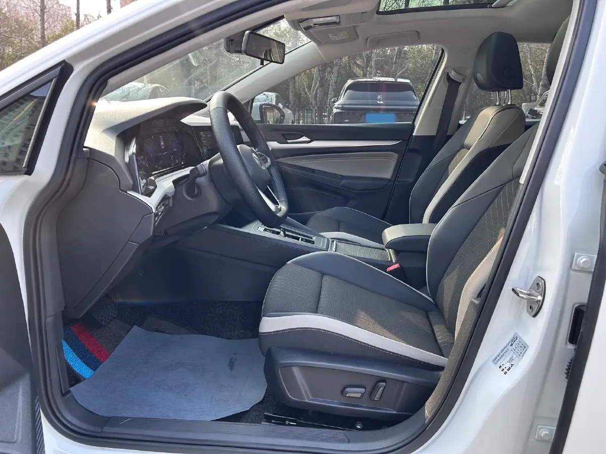 2021 Volkswagen Golf 1.4T 150HP L4 7DCT,autocango,china used car exporter,china ev exporter,chinese used car exporter,chinese used ev exporter