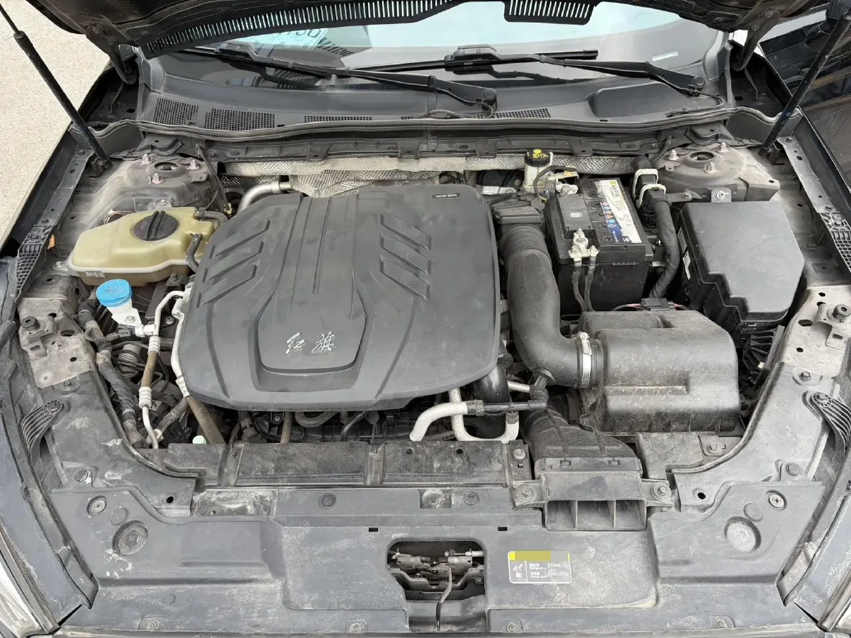 2022 HongQi H5 1.8T 197HP L4 6AT,autocango,china used car exporter,china ev exporter,chinese used car exporter,chinese used ev exporter