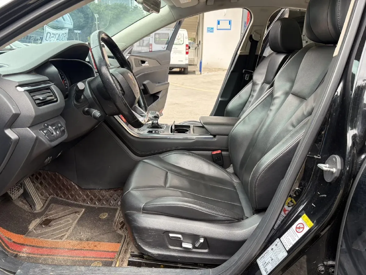 2022 HongQi H5 1.8T 197HP L4 6AT,autocango,china used car exporter,china ev exporter,chinese used car exporter,chinese used ev exporter