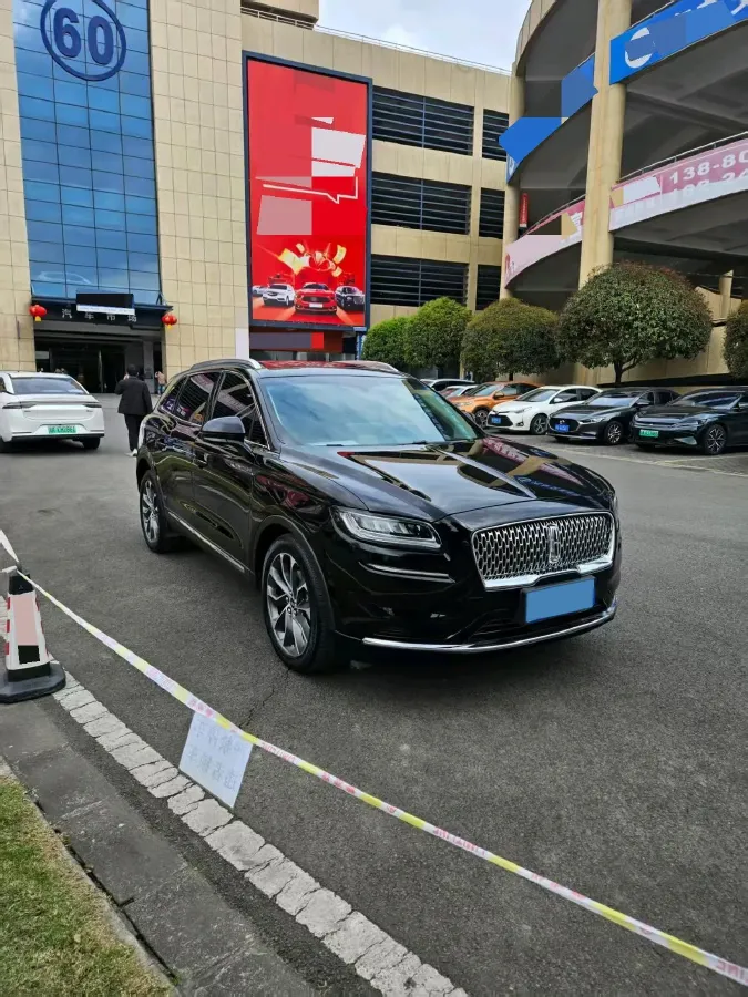 2021 Lincoln Nautilus 2.0T 245HP L4 8AT,autocango,china used car exporter,china ev exporter,chinese used car exporter,chinese used ev exporter