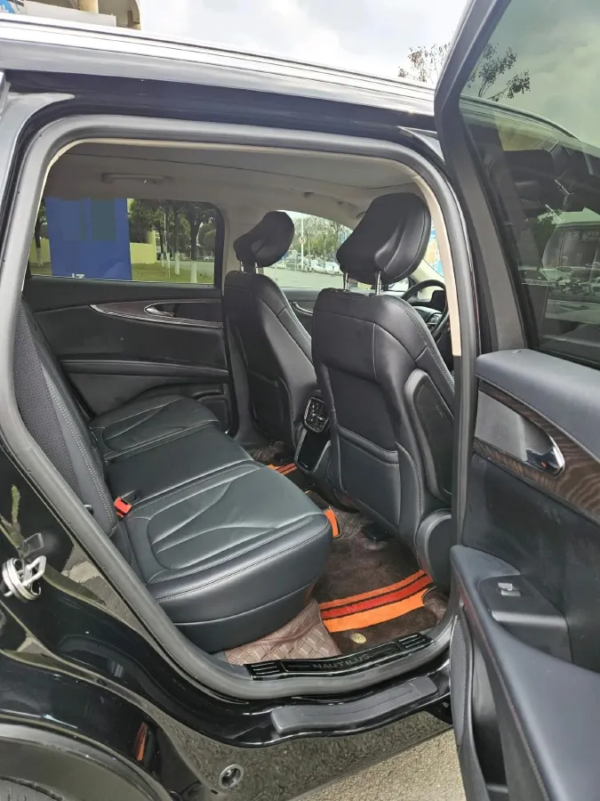 2021 Lincoln Nautilus 2.0T 245HP L4 8AT,autocango,china used car exporter,china ev exporter,chinese used car exporter,chinese used ev exporter