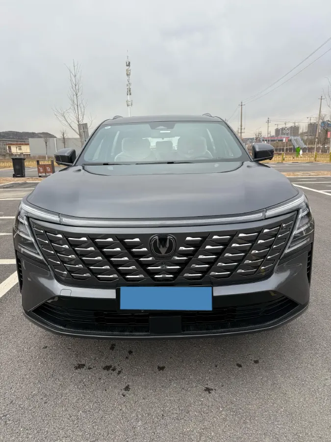 2025 ChangAn CS75 Plus 1.5T 192HP L4 8AT,autocango,china used car exporter,china ev exporter,chinese used car exporter,chinese used ev exporter