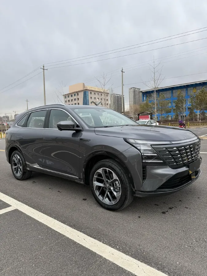 2025 ChangAn CS75 Plus 1.5T 192HP L4 8AT,autocango,china used car exporter,china ev exporter,chinese used car exporter,chinese used ev exporter