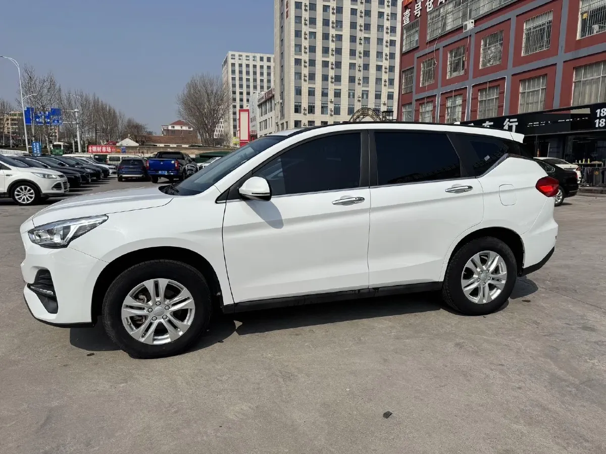 2019 Haval M6 1.5T 150HP L4 7DCT,autocango,china used car exporter,china ev exporter,chinese used car exporter,chinese used ev exporter