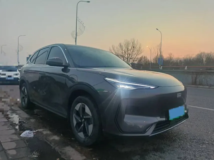 2024 Geely Emgrand L HiP 1.5T 181HP L4 3DHT PHEV 15.5KWH,autocango,china used car exporter,china ev exporter,chinese used car exporter,chinese used ev exporter