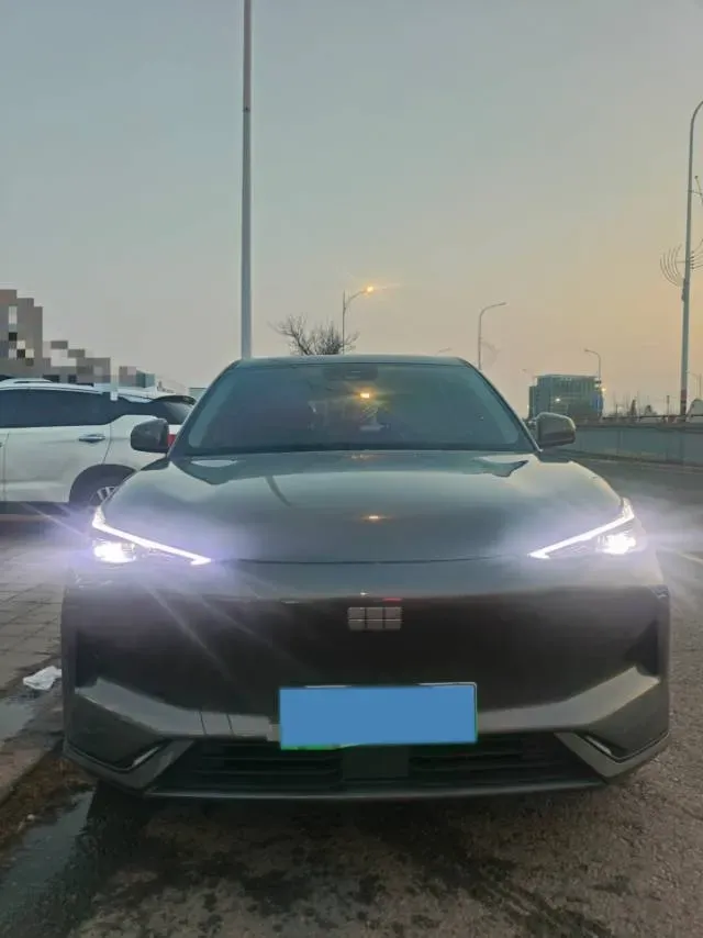 2024 Geely Emgrand L HiP 1.5T 181HP L4 3DHT PHEV 15.5KWH,autocango,china used car exporter,china ev exporter,chinese used car exporter,chinese used ev exporter