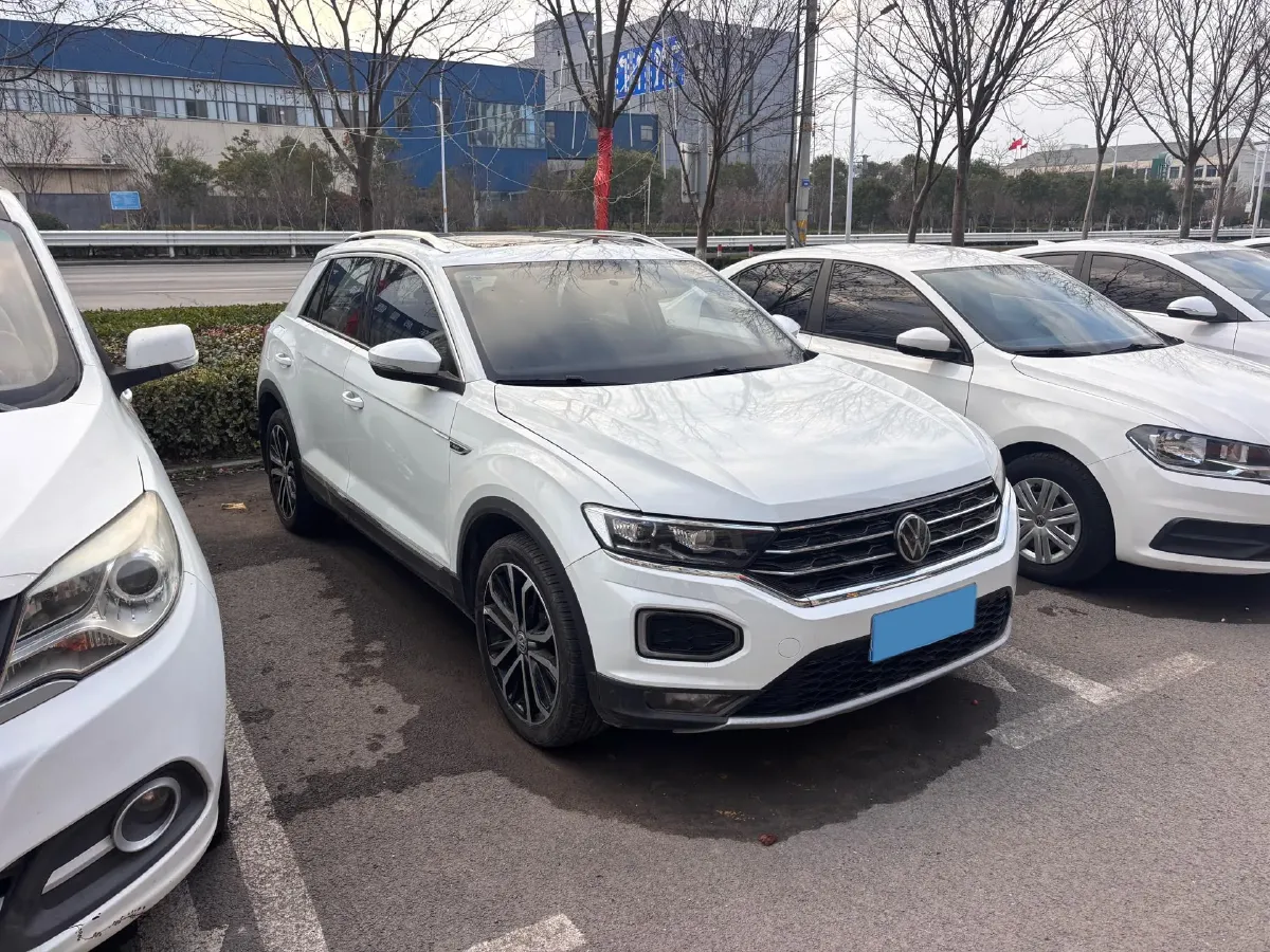 2019 Volkswagen T-Roc 1.4T 150HP L4 7DCT,autocango,china used car exporter,china ev exporter,chinese used car exporter,chinese used ev exporter