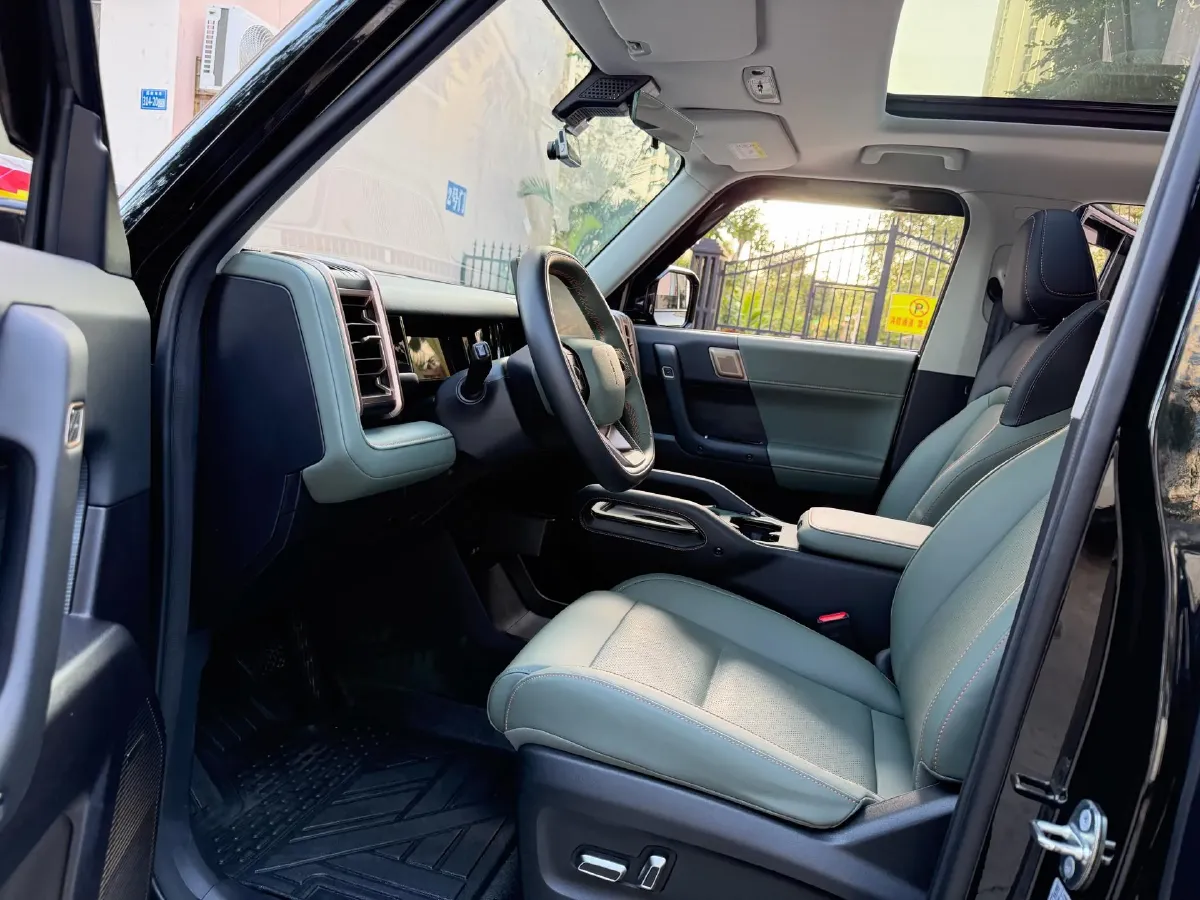 2024 iCAR iCAR 03 BEV 65.69KWH,autocango,china used car exporter,china ev exporter,chinese used car exporter,chinese used ev exporter