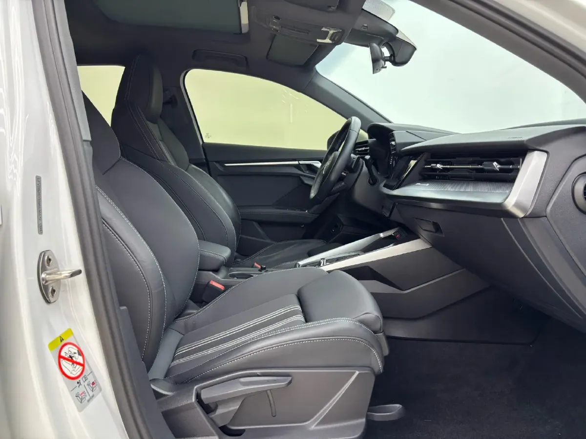 2022 Audi A3 1.4T 150HP L4 7DCT,autocango,china used car exporter,china ev exporter,chinese used car exporter,chinese used ev exporter