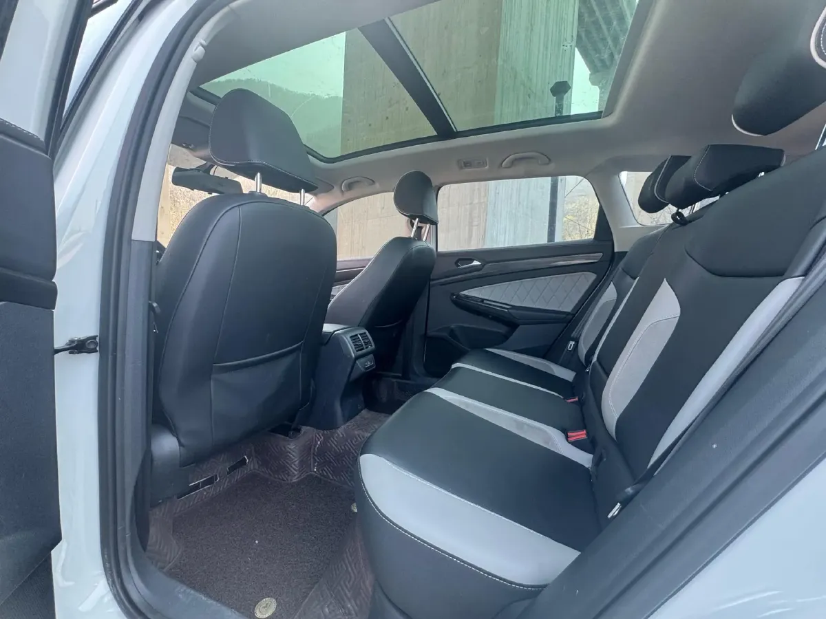 2023 Jetta VS7 1.4T 150HP L4 6AT,autocango,china used car exporter,china ev exporter,chinese used car exporter,chinese used ev exporter